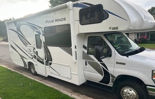 2022 Thor Motor Coach Four Winds 26B
