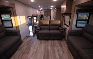 Brand New Grand Design 2023 Fifth Wheel