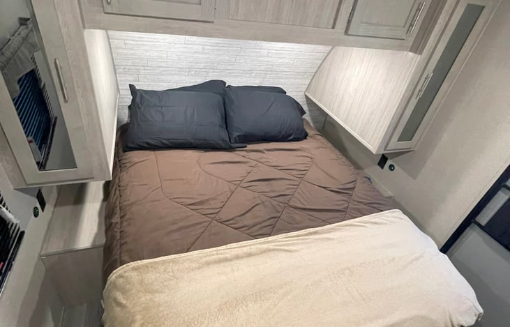 10 inch Sealy Bed to make your stay feel like home