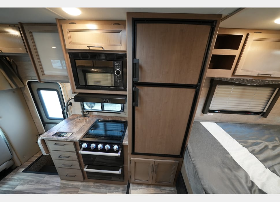 Class C Motor Home rentals in Wadsworth