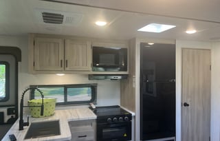 2024 EAST TO WEST Silver Lake 27K2D