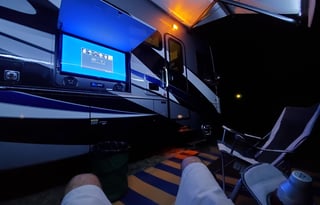 HAPPY GLAMPER RV RENTAL