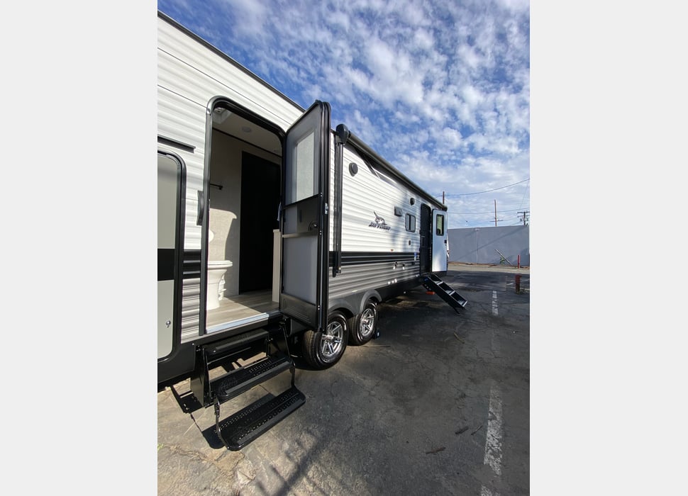 Travel Trailer rentals in Santa Clarita