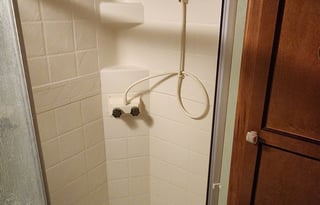 Spacious home on wheels