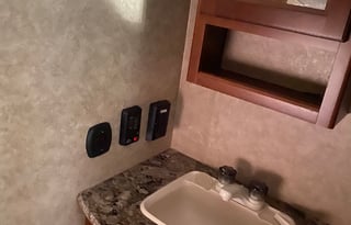 2015 Prime Time RV Avenger ATI 26BB