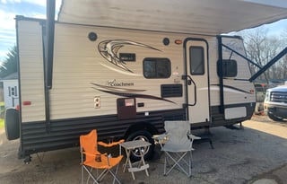 Cleo the Clipper  2017 Clipper   17 ft Bunkhouse