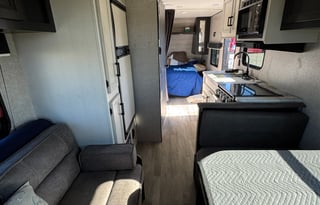 2022 Jayco Jay Flight SLX 212QBW BURNING MAN!