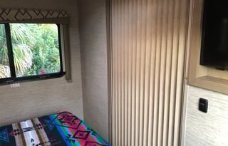 2021 Thor Motor Coach Quantum SE SE28 Ford