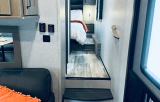 ****Adventure-Ready Family Camper – Sleeps 8***