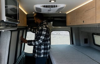 '23 Storyteller Overland BEAST Mode 4x4