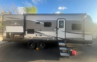2021 Jayco Jay Flight - Fully Stocked Bunkhouse