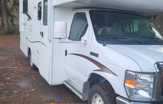2015 Winnebago Minnie Winnie 22R