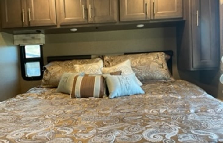 King bed when extended