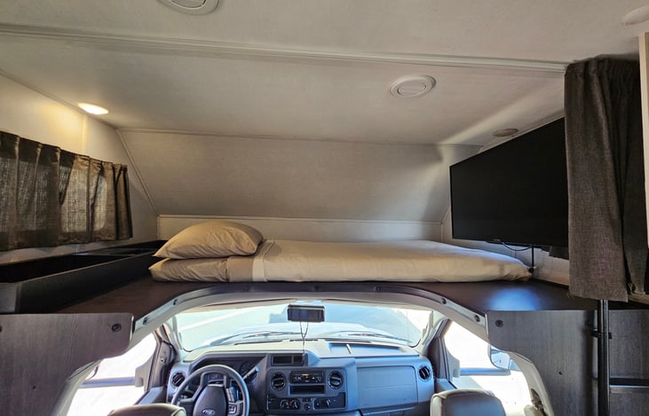60"x80" Bunk with a full-size bed cushion