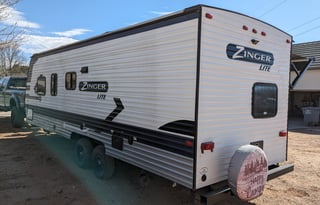 Kid and pet friendly, 1/2 ton towable, 2021 Zinger