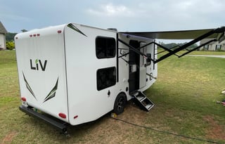 Chris and Keri’s Cozy Camper Getaway