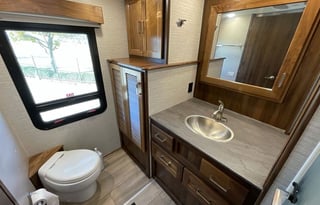 2020 Winnebago Forza 38D
