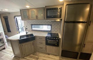 2021 Coleman Lantern UPMI63