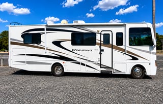 2011 Thor Motor Coach Windsport 30Q