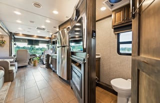 Luxury Class A W/Bunks 1.5 Baths Washer/Dryer