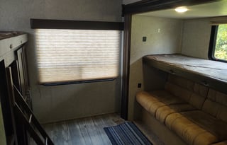 2018  30ft Forest River Cherokee