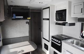 The Adventure Abode, Sleeps 7 (Free Insurance)