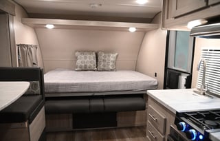 2022 Coachmen RV Catalina Summit Series 7 184BHS