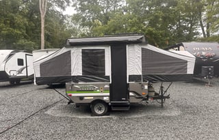 SUV-Ready Pop-Up: Family Adventure Calls!