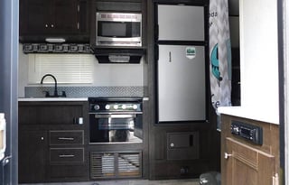 2019 Pioneer Toy Hauler-Use your 1/2 ton truck!!