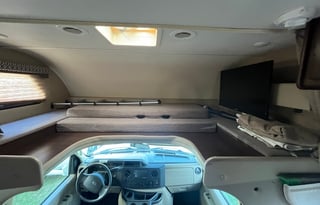 "Tiny" 2019 Thor Motor Coach Freedom Traveler 24HE
