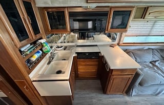 2000 National RV Tradewinds In Naples FL.