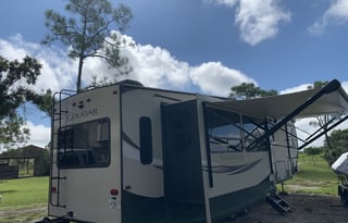 Experience family fun in our 2019 Keystone Cougar!