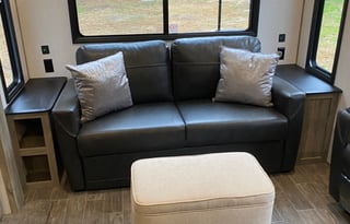 2021 Forest River Arctic Wolf 3550 Suite