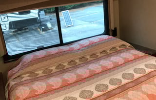 2015 Winnebago Vista 30T.