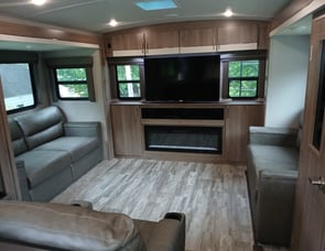 Grand Design Imagine 3100RD