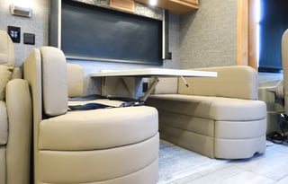 Beautiful luxury RV is Kid and Pet friendly!