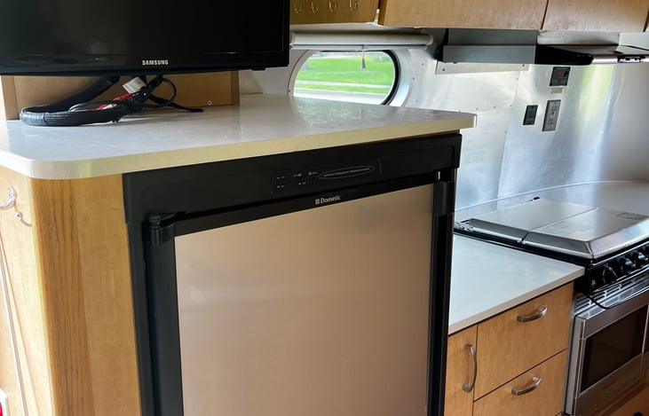 Refrigerator and 2nd TV (connected to digital OTA)