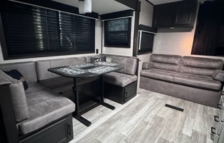 2022 Jayco Jay Flight 24RBS (Delivery Only)