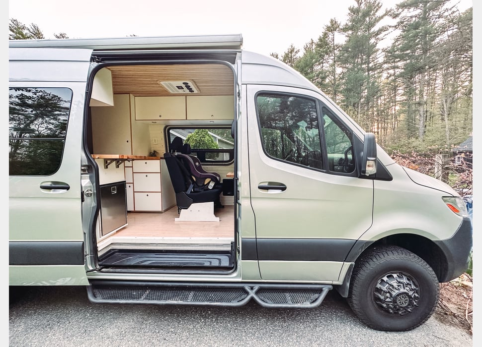Class B Camping Van rentals in NORTH ATTLEBORO