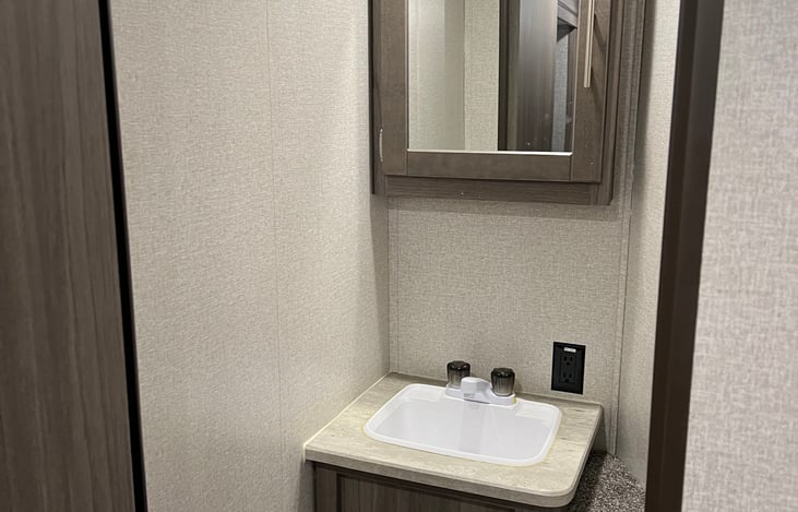 1/2 Bath in bunk room