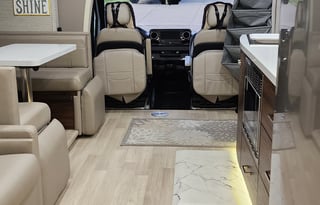 2019 Winnebago Navion 24D
