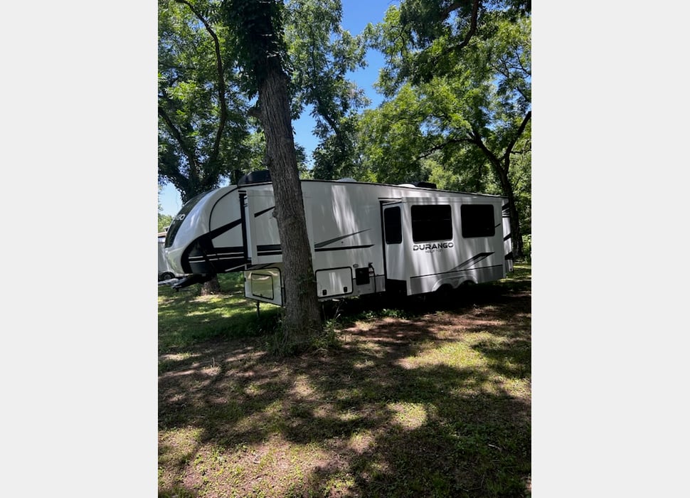 Fifth Wheel rentals in Krum