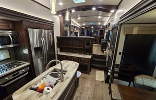 2018 Jayco North Point 381FLWS