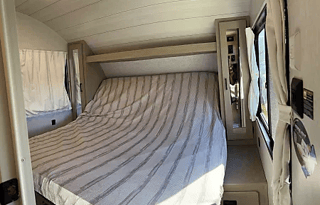 Scout -2024 Forest River Salem Cruise Lite 273QBXL