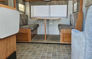 Wandering Winnie- 2005 Minnie Winnie