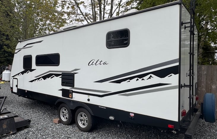 Great size for towing easily. Just the right size for family adventures