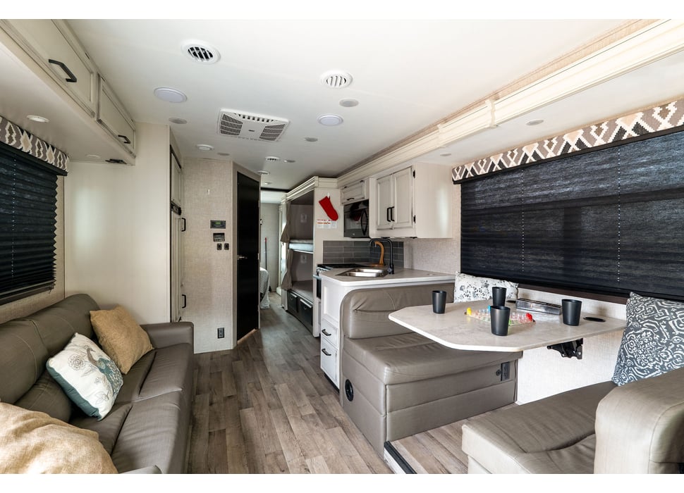 Class C Motor Home rentals in Hendersonville