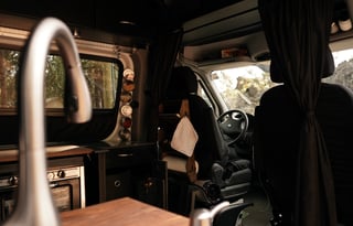 Winter Ready 4x4 Sprinter 2500 w Starlink option