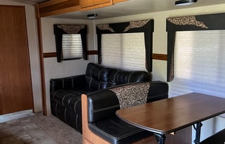 2016 CrossRoads RV Sunset Trail Super Lite ST320BH