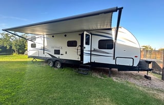 Unique 2 Bedroom Keystone Outback Ultra Lite